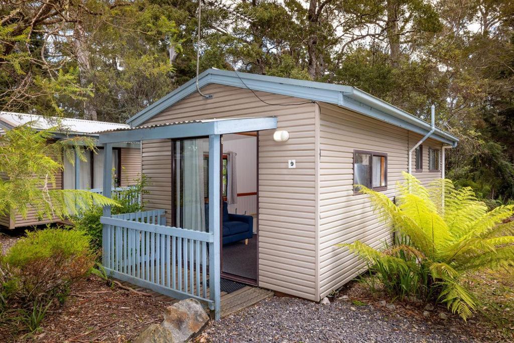 Big4 Strahan Holiday Retreat Exterior photo
