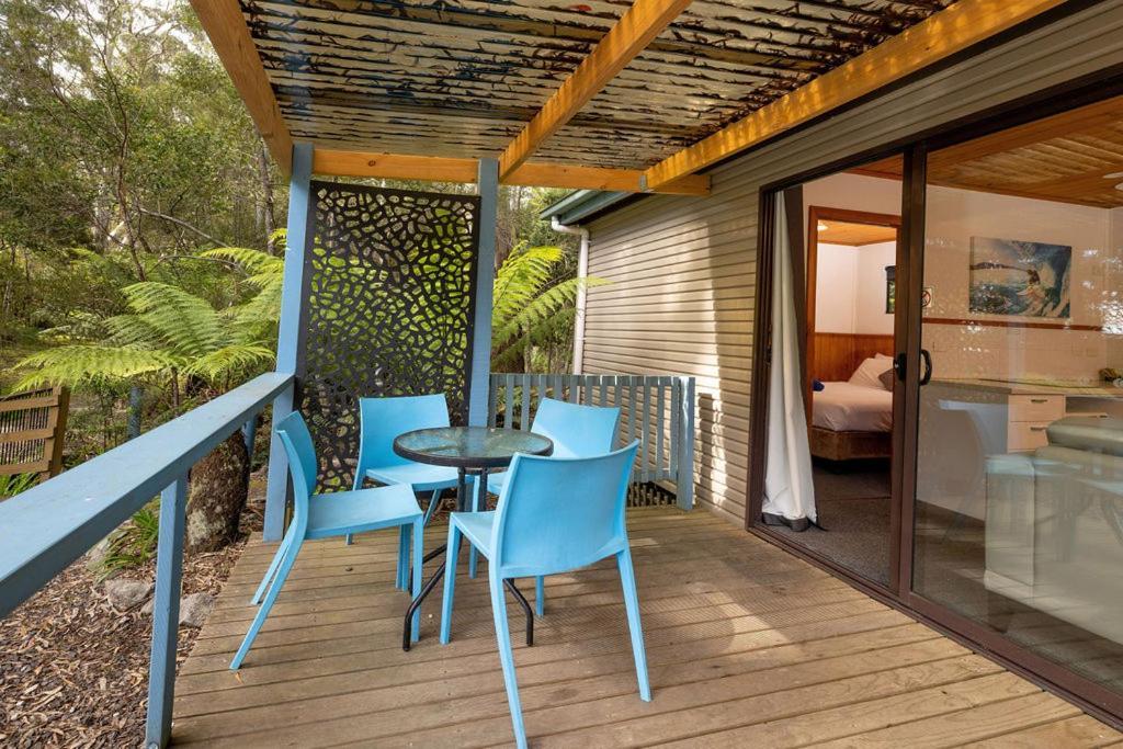 Big4 Strahan Holiday Retreat Exterior photo